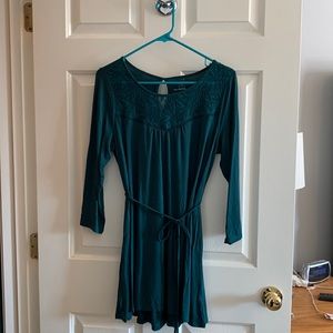Emerald maternity top from Motherhood